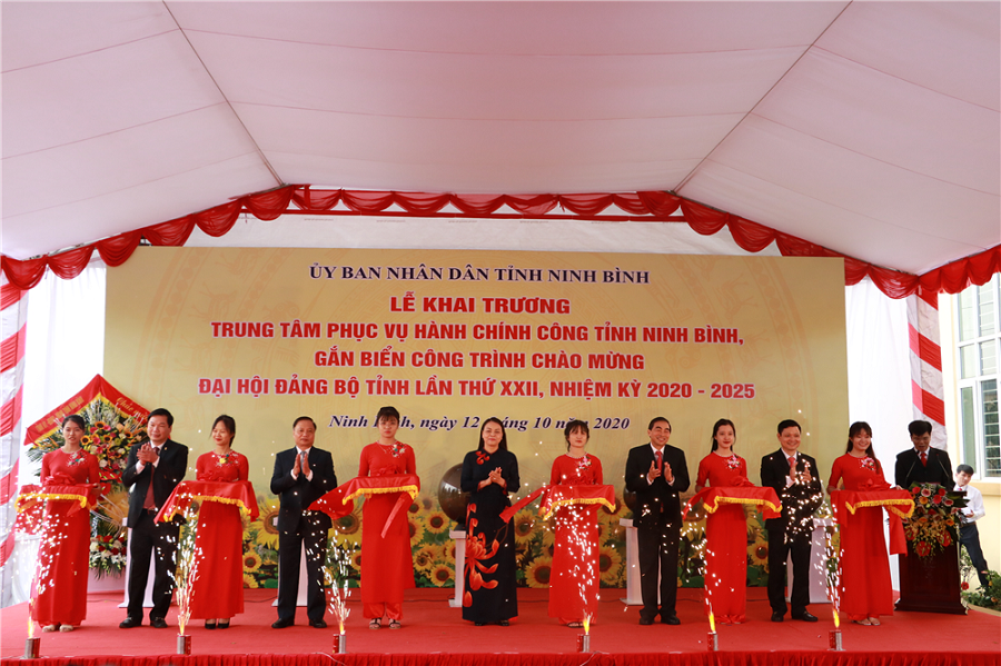 Khai trương Trung tâm Phục vụ hành chính công tỉnh Ninh Bình