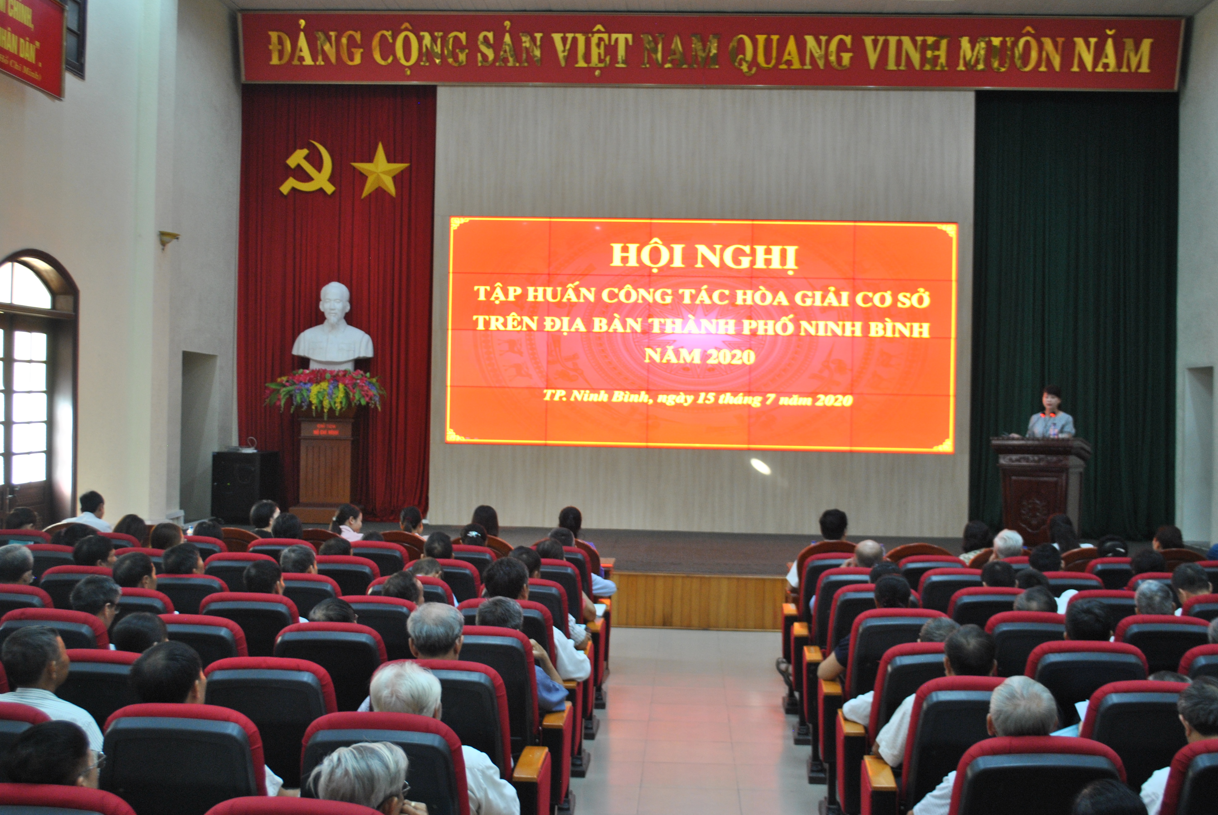 Tuyên truyền phổ biến, giáo dục pháp luật năm 2020 tại thành phố Ninh Bình