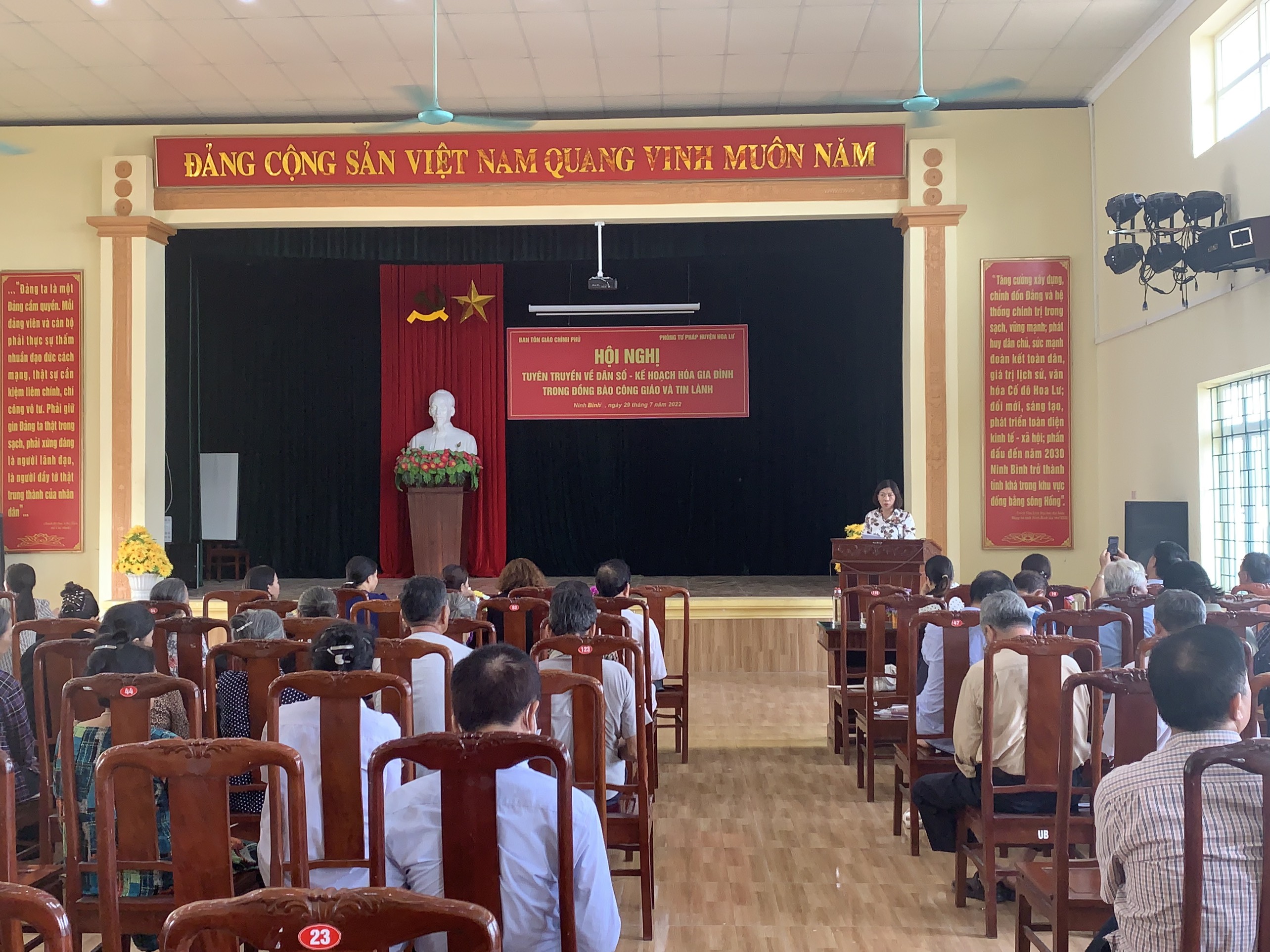 Phổ biến pháp luật về Dân số - Kế hoạch hoá gia đình tại xã Ninh Giang