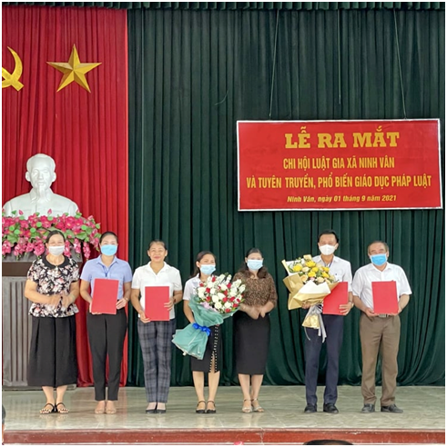 Ra mắt Chi hội Luật gia xã Ninh Vân, huyện Hoa Lư