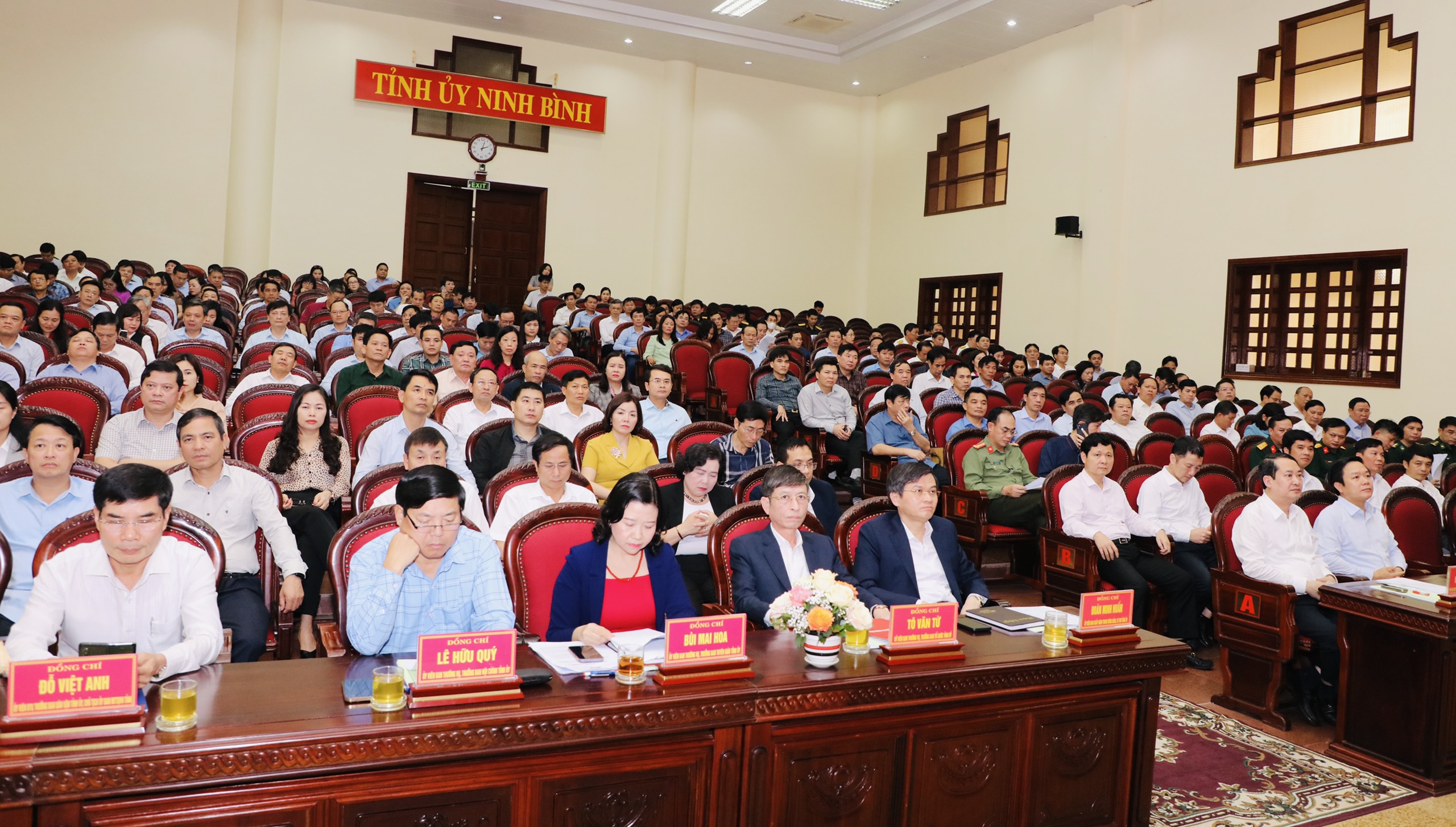 Ban Thường vụ Tỉnh uỷ Ninh Bình tổ chức Hội nghị quán triệt, triển khai các văn bản của Bộ Chính trị, Ban Bí thư